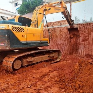 demolição e terraplanagem